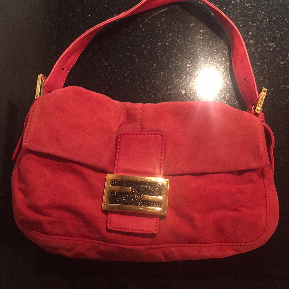 Fendi suede Baguette purse💥